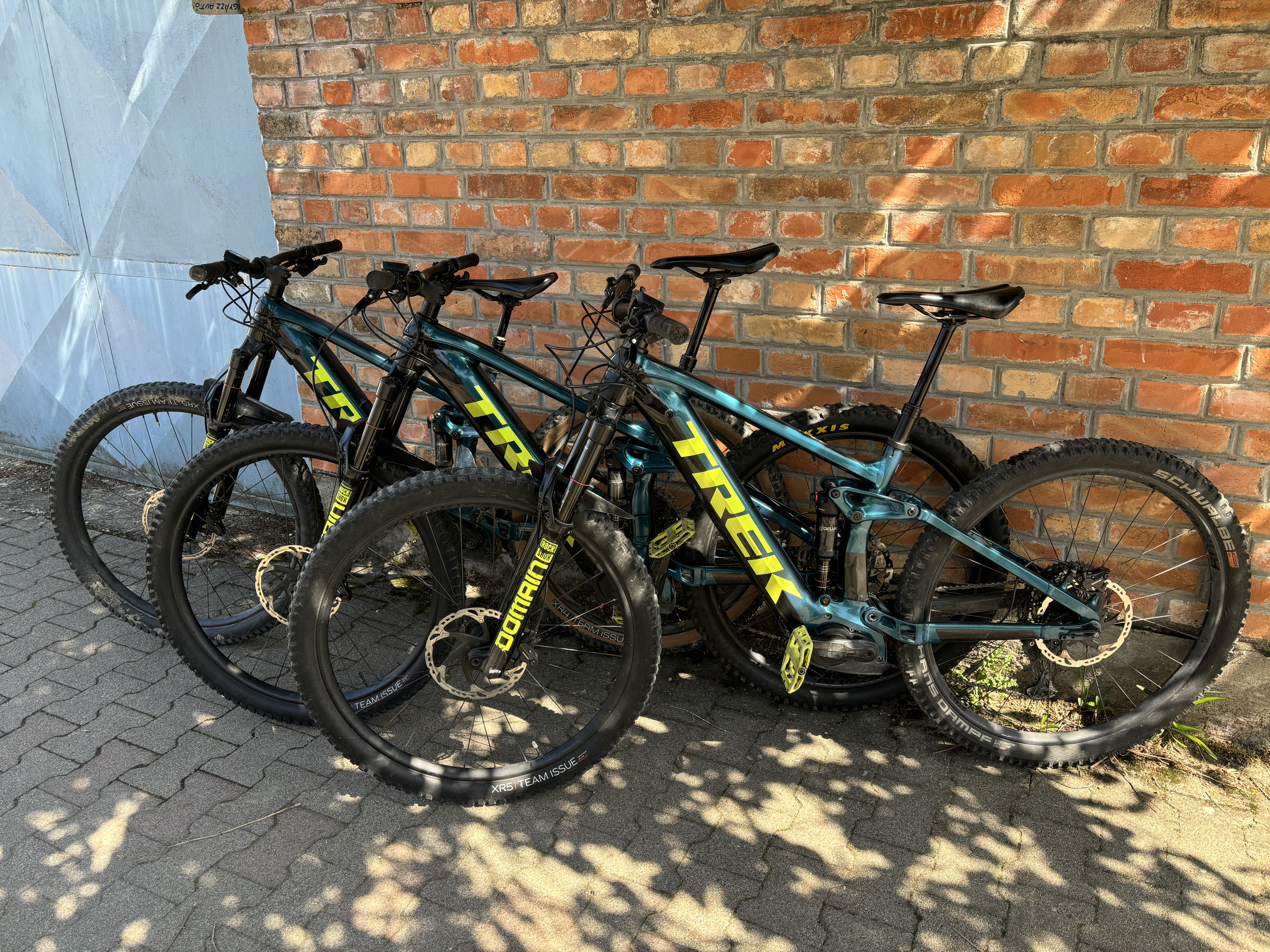 Trek e-bike 2 (3 bikes)